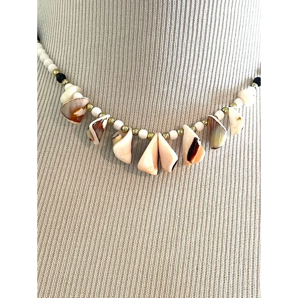 Vintage 1980s Puka Shell Bead Choker Necklace Hawaiian Beach Conch Shells 14" - Picture 4 of 6